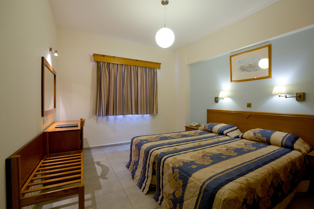 Kefalos - Damon Hotel Apartments Paphos Eksteriør bilde